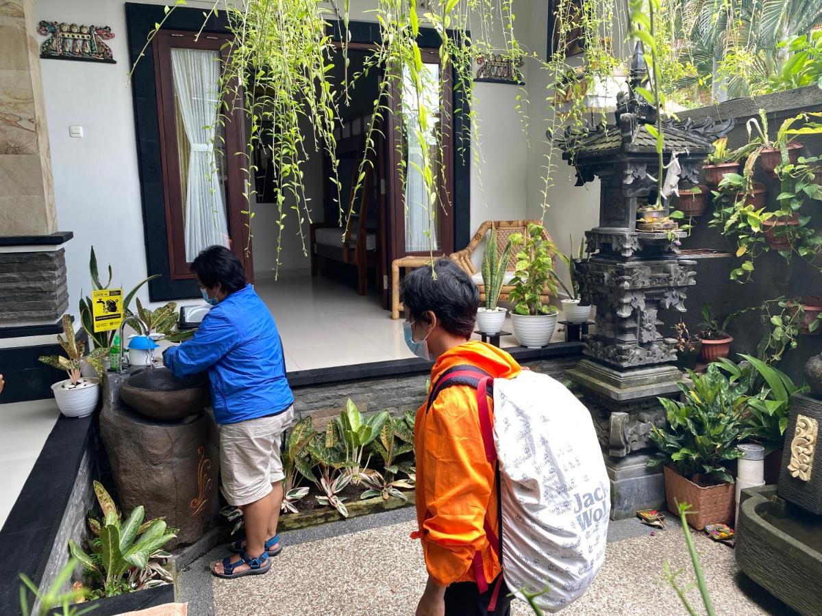 Suwardika Homestay & Dormitory Sanur Buitenkant foto